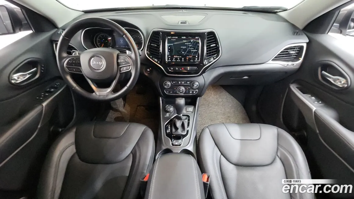 Jeep Cherokee — фото 8
