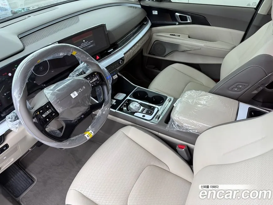 Kia Carnival — фото 4