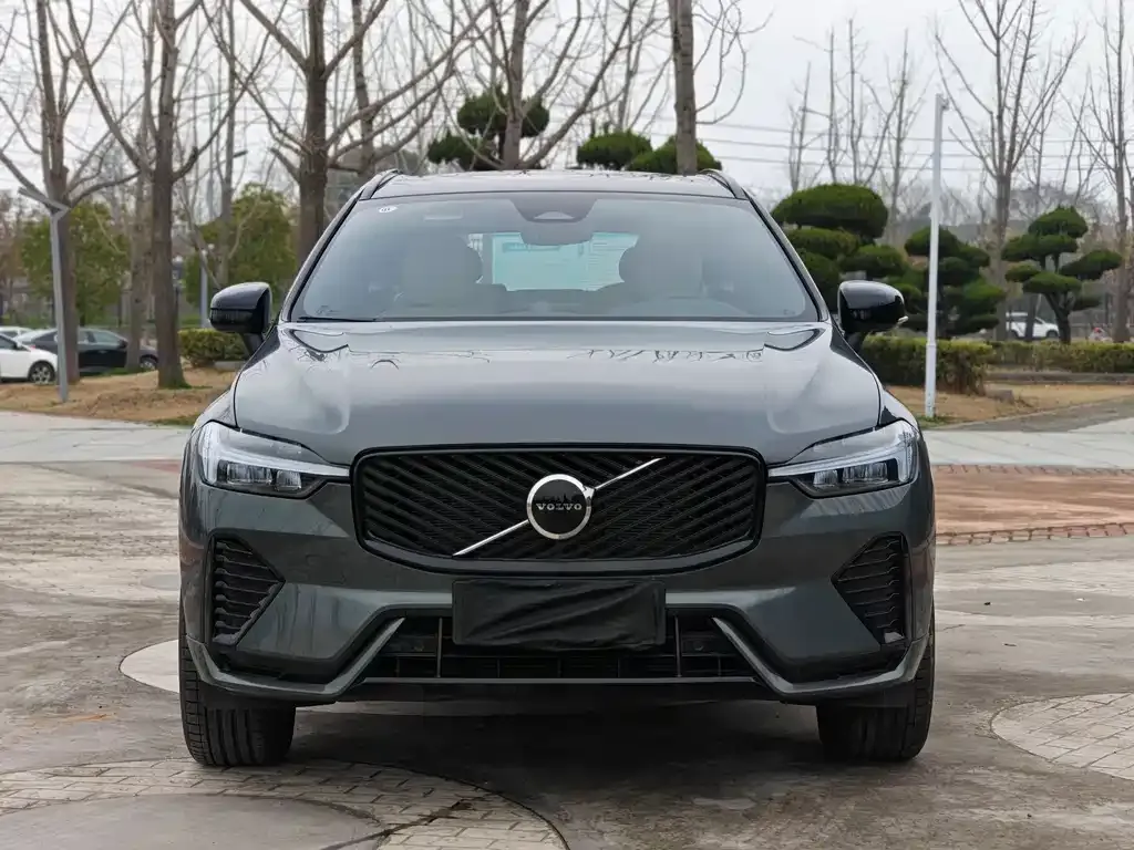 Volvo XC60 — фото 4