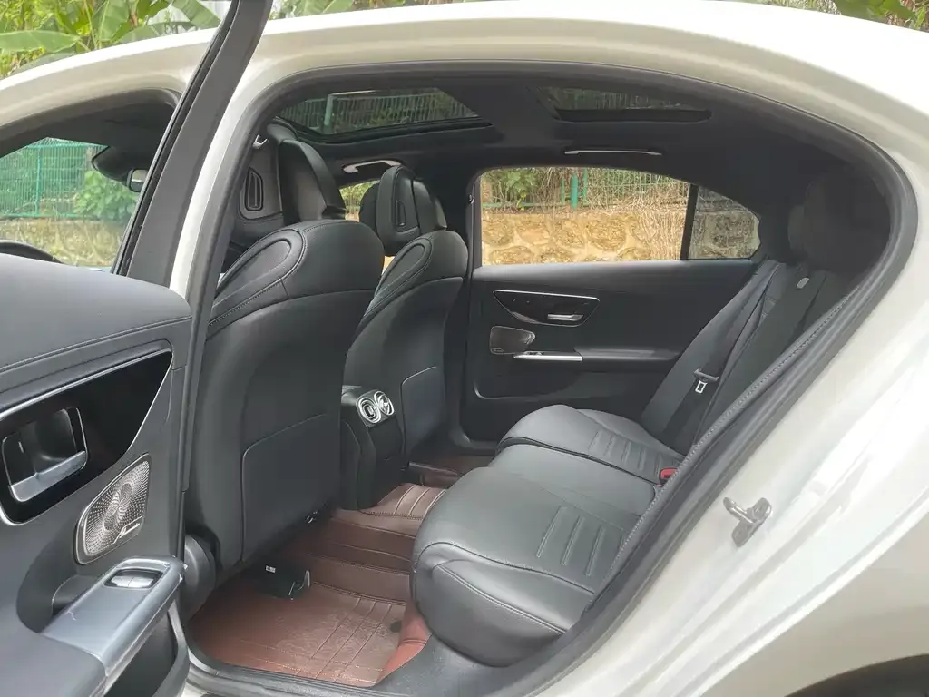 Mercedes-Benz C-Class 2024 из CN, фото 6