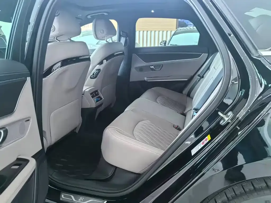 BYD Han 2025 из CN, фото 8
