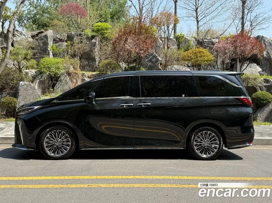 Lexus LM 2025 из KR, фото 8