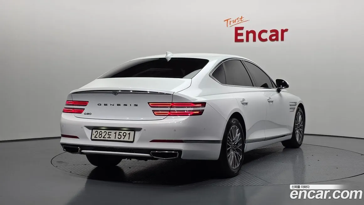 Genesis G80 — фото 10