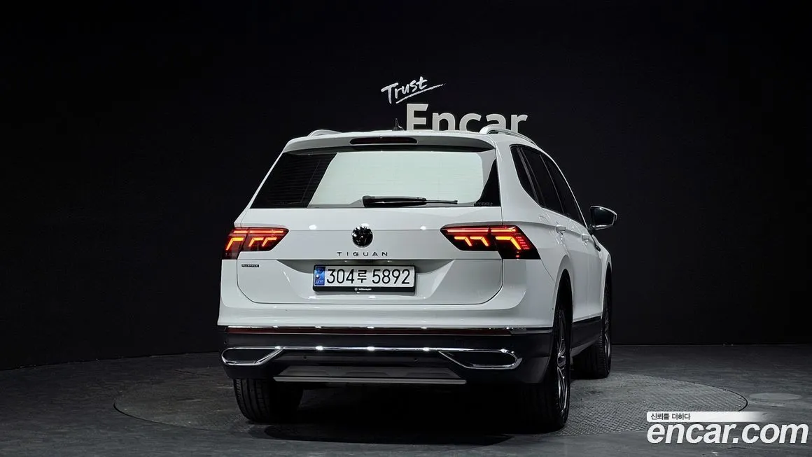Volkswagen Tiguan — фото 2