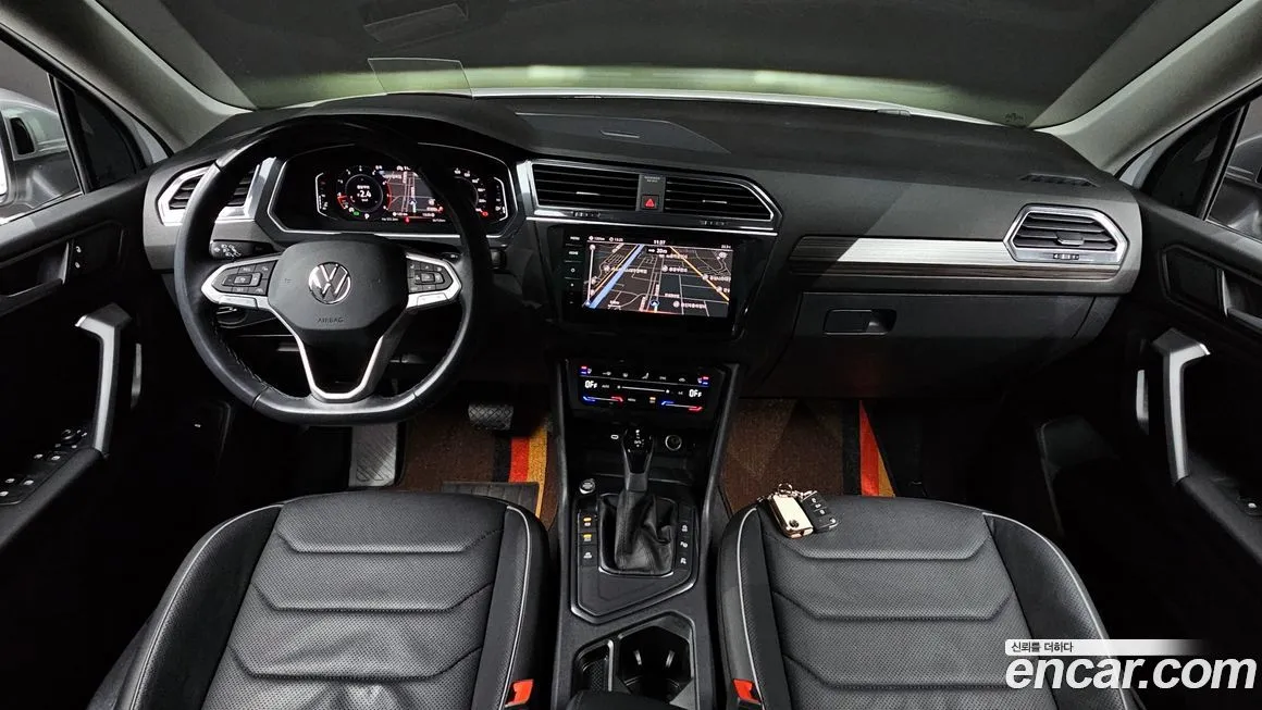 Volkswagen Tiguan — фото 7