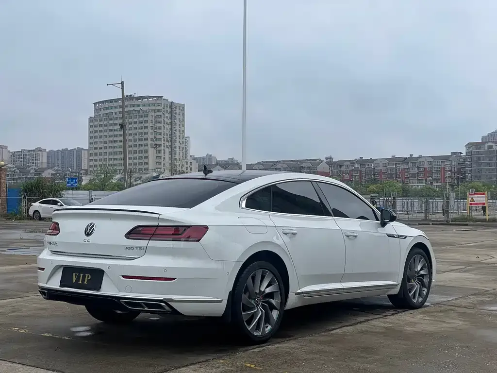Volkswagen CC — фото 7
