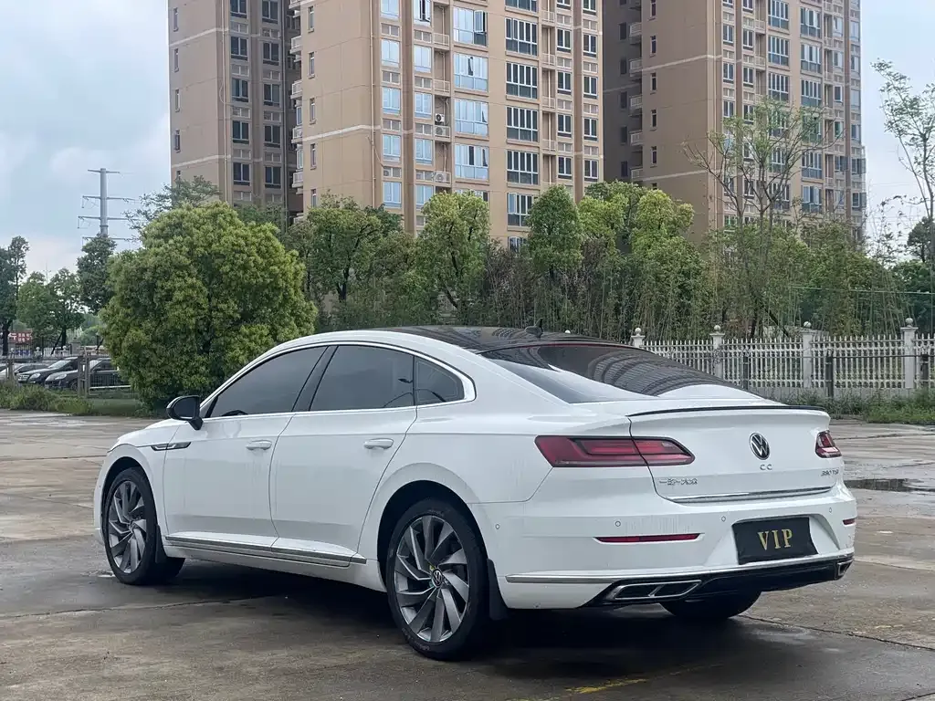 Volkswagen CC — фото 6