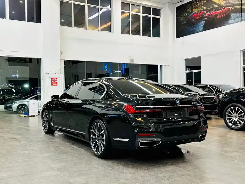 BMW 7 Series 2022 из CN, фото 4