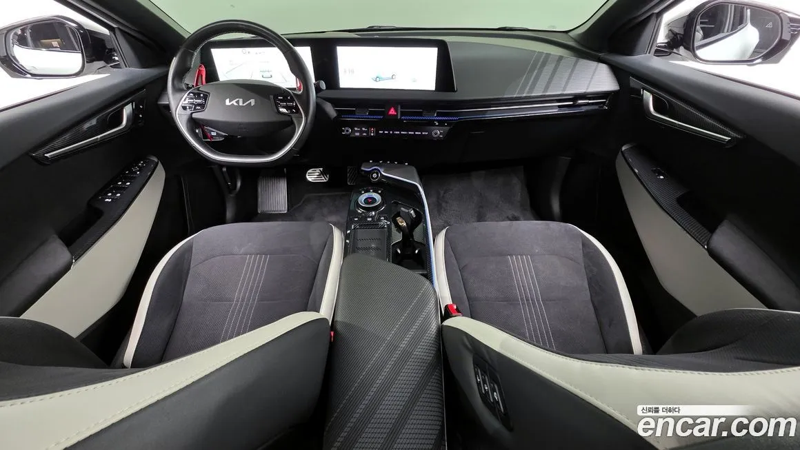 Kia EV6 — фото 9