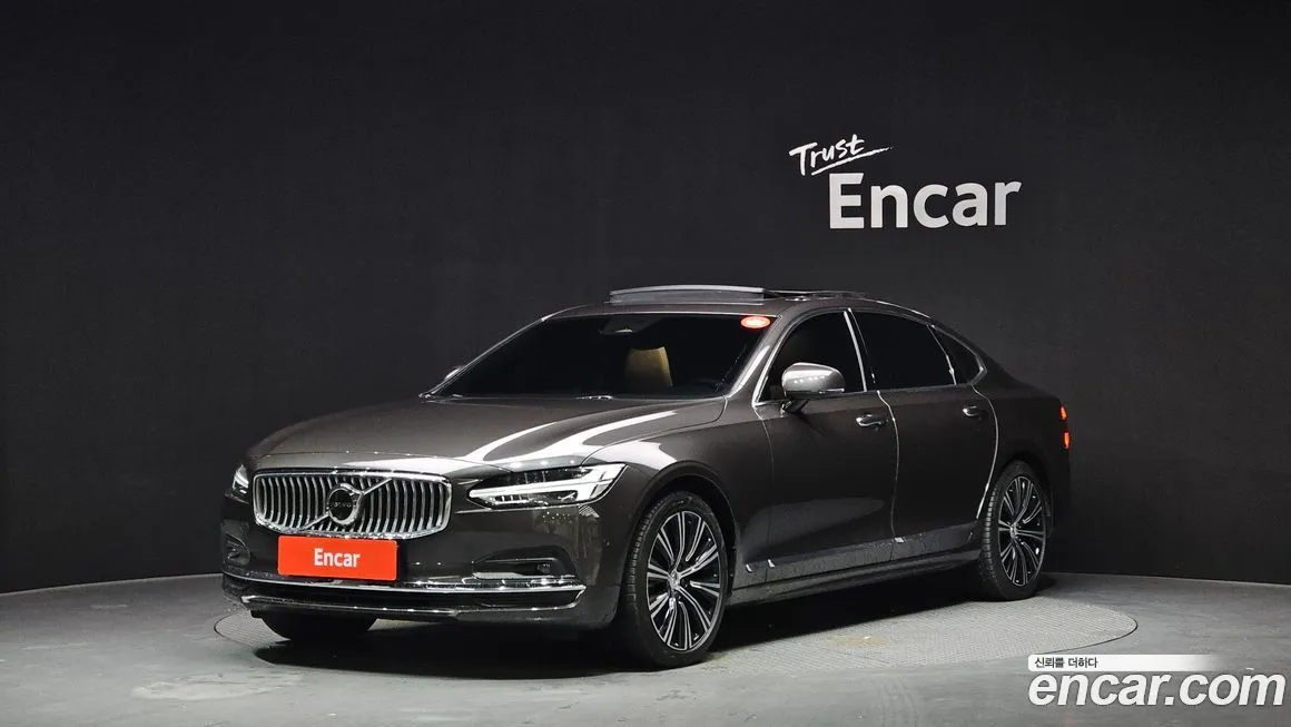 Volvo S90 — фото 1