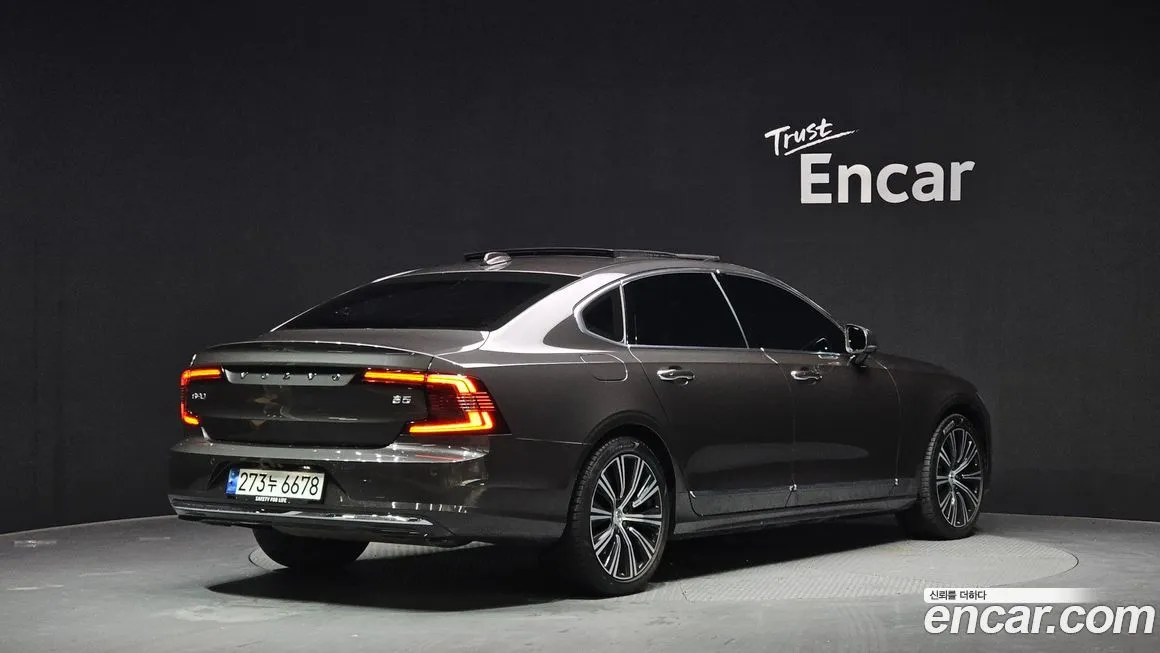Volvo S90 — фото 3