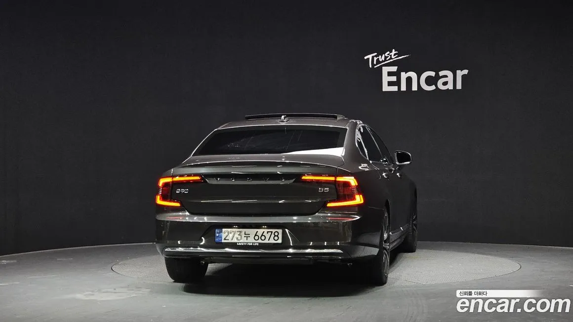 Volvo S90 — фото 2