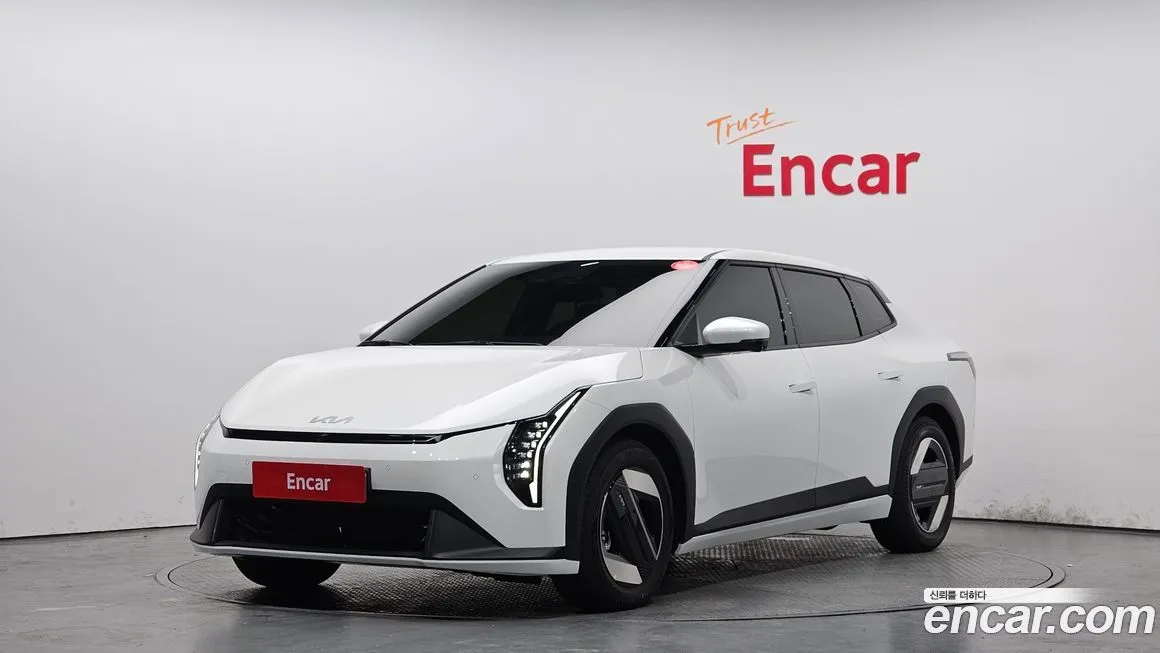 Kia EV4
