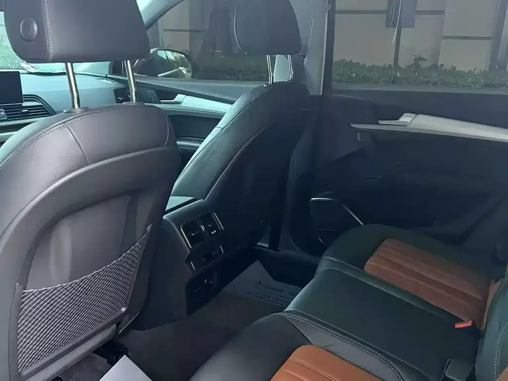 Audi Q5L 2021 из CN, фото 3