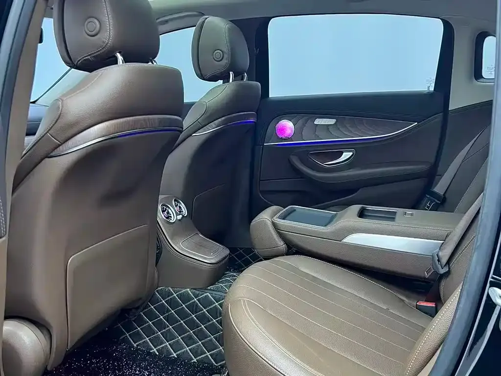 Mercedes-Benz E-Class 2022 из CN, фото 7