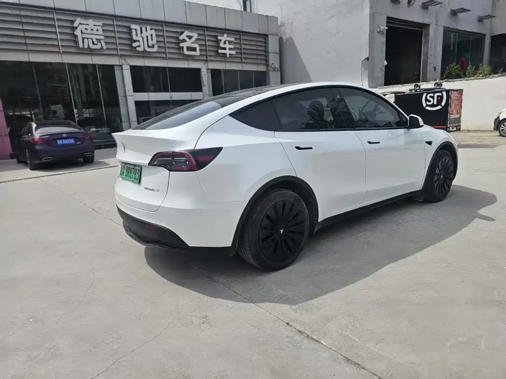 Tesla Model Y 2023 из CN, фото 7