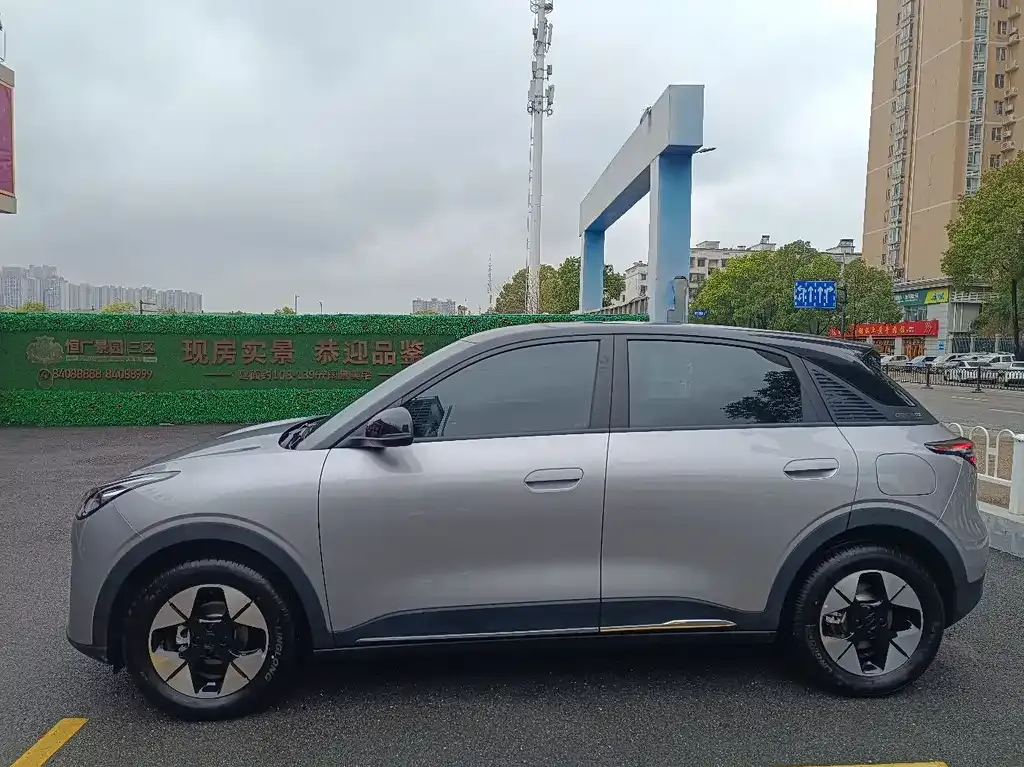 Geely Starburst — фото 4