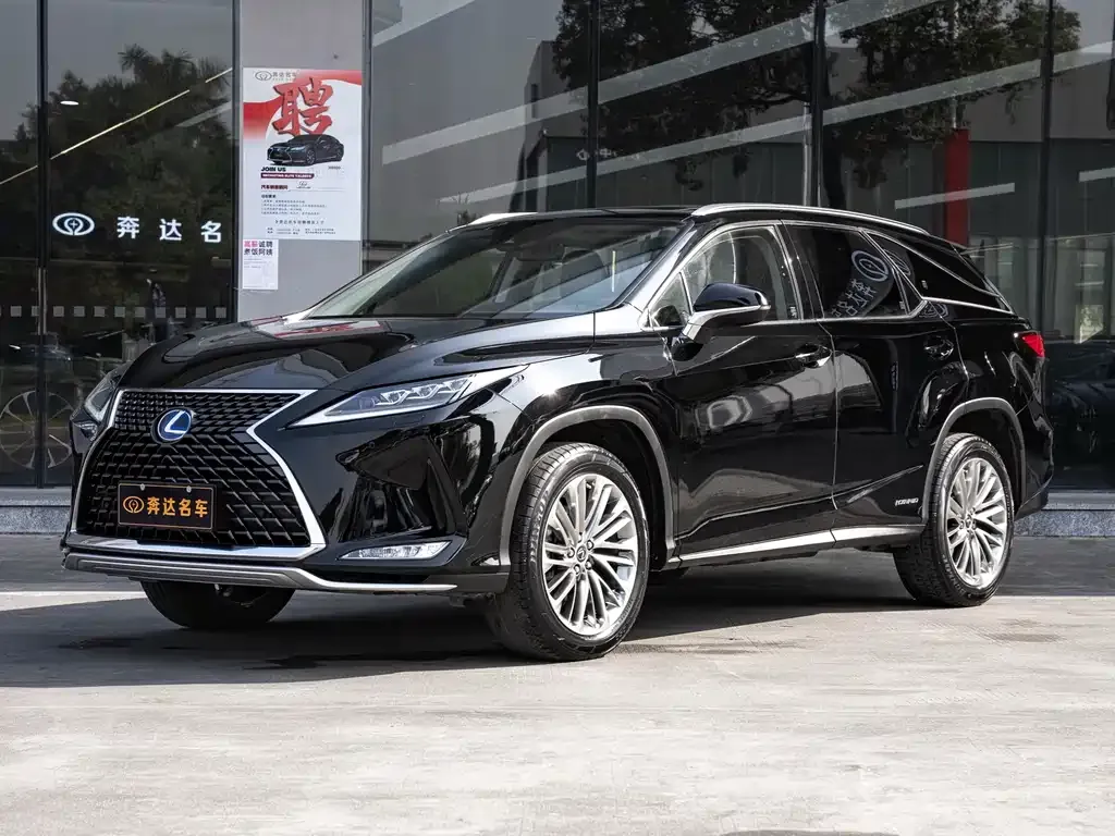 Lexus RX — фото 1