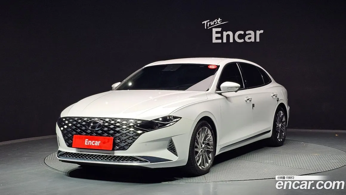 Hyundai Grandeur — фото 1