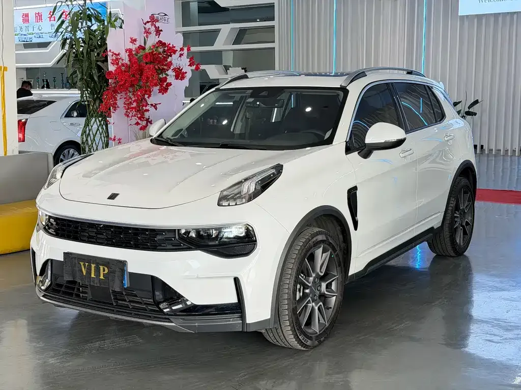 Lynk & Co 01 2022 из CN, фото 1