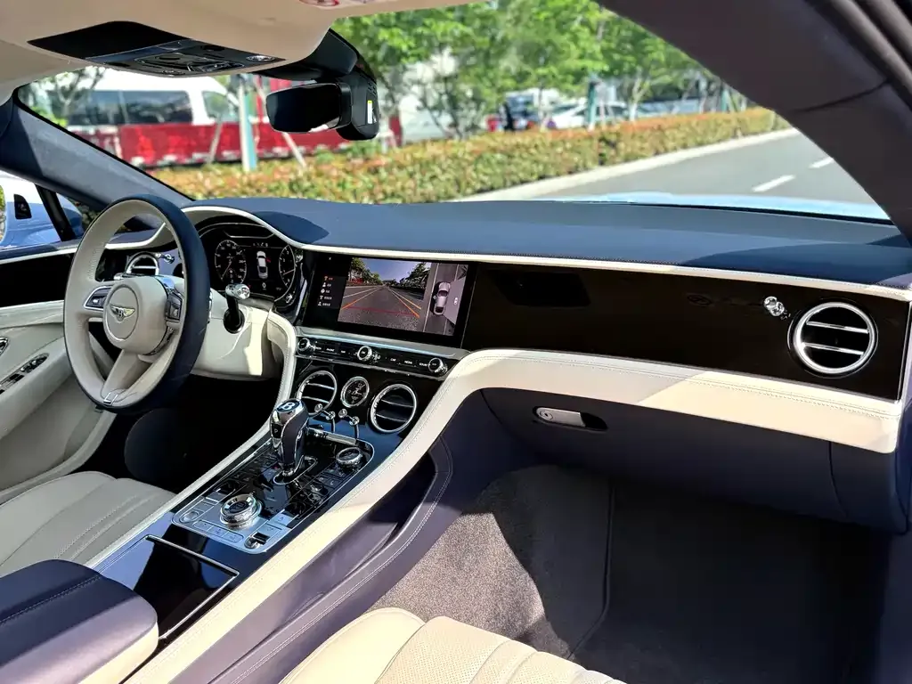 Bentley Continental — фото 4