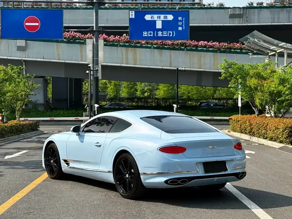 Bentley Continental — фото 6
