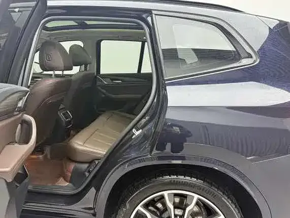 BMW X3 — фото 10