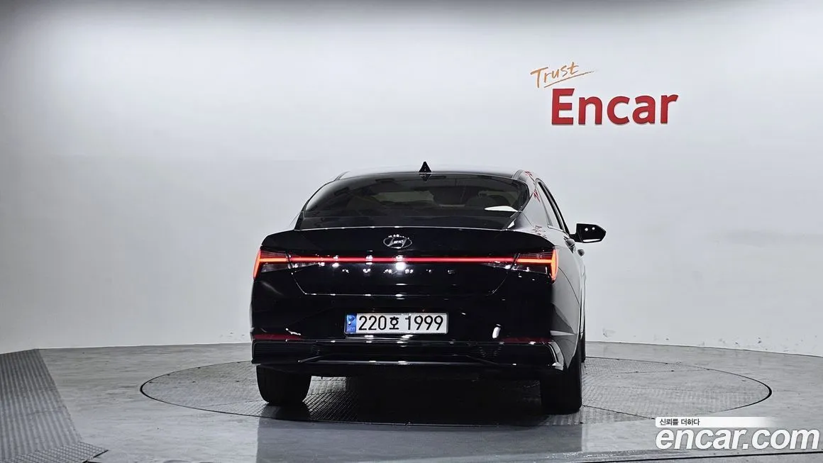Hyundai AVANTE 2023 из KR, фото 3