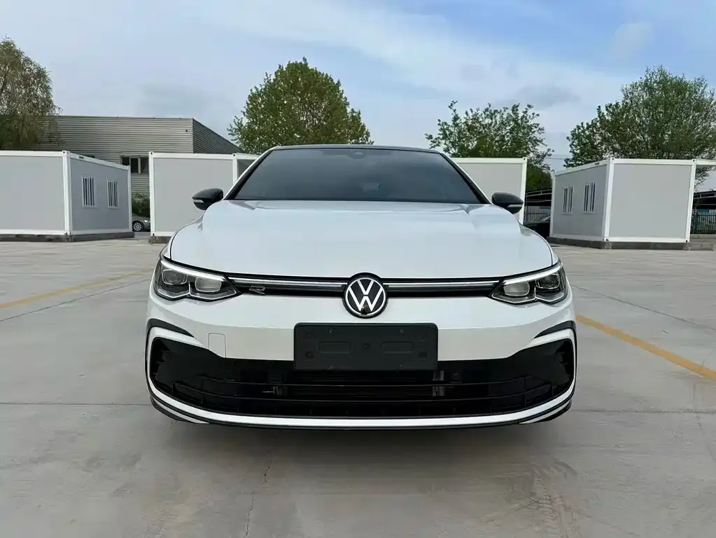 Volkswagen Golf 2022 из CN, фото 4