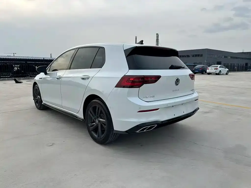 Volkswagen Golf 2022 из CN, фото 2