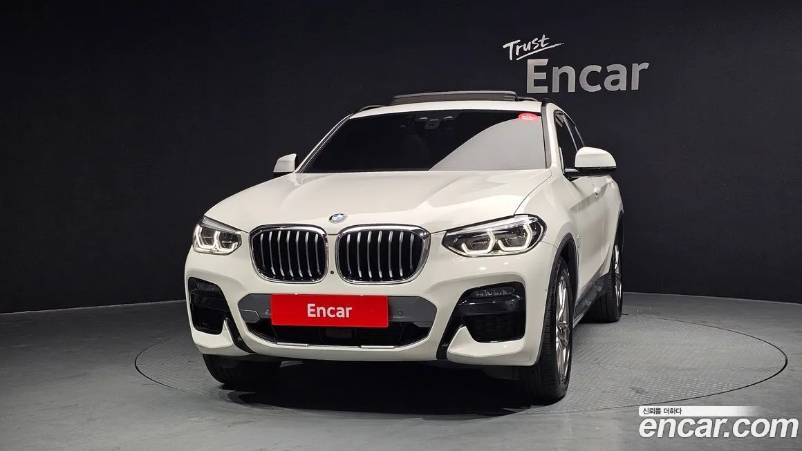 BMW X4 — фото 4