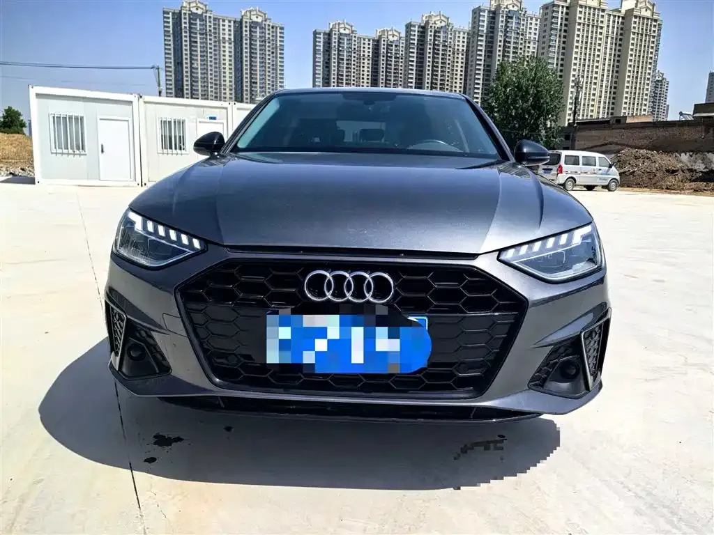 Audi A4L 2022 из CN, фото 4