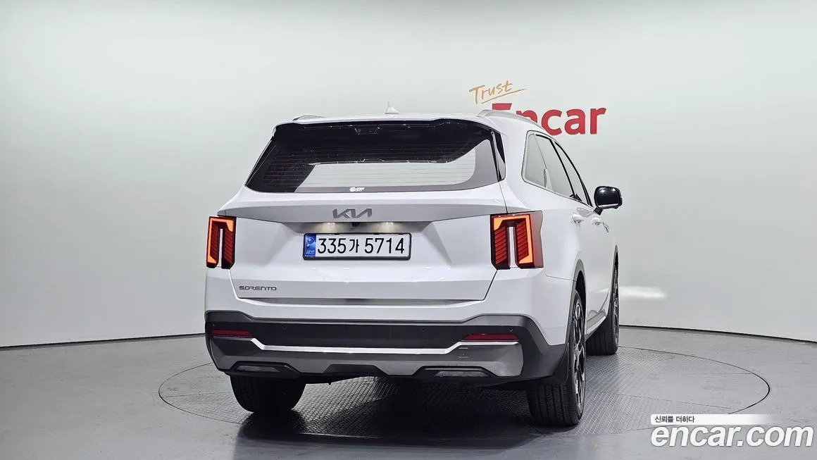 Kia Sorento — фото 9