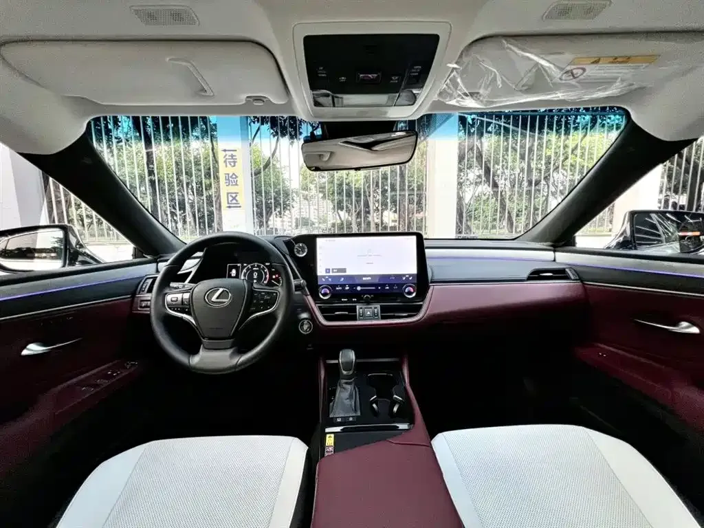 Lexus ES 2025 из CN, фото 3