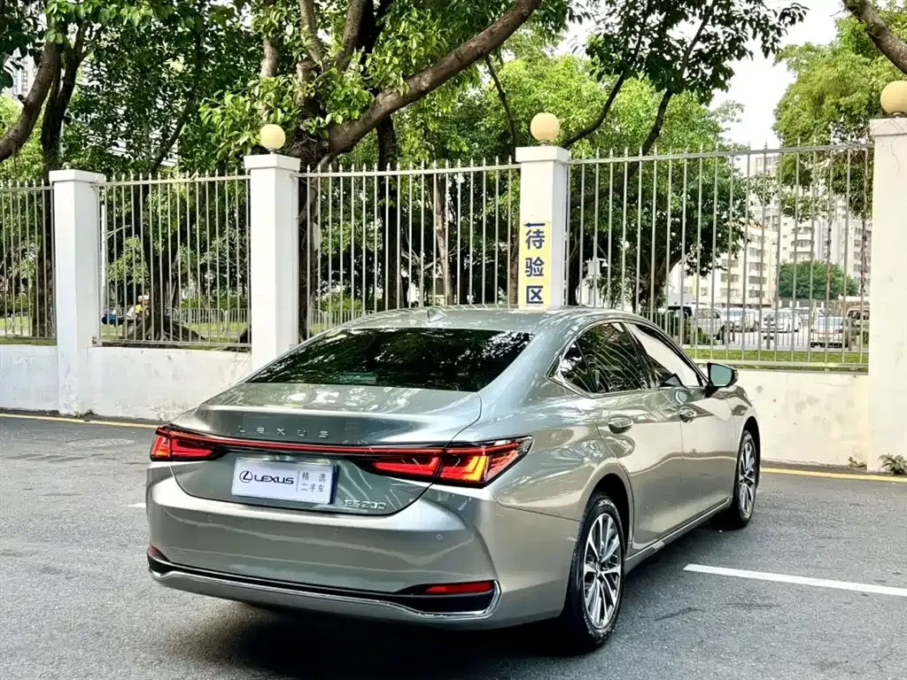 Lexus ES 2025 из CN, фото 7