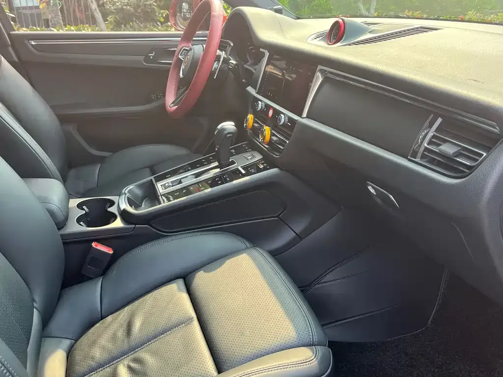 Porsche Macan 2023 из CN, фото 5
