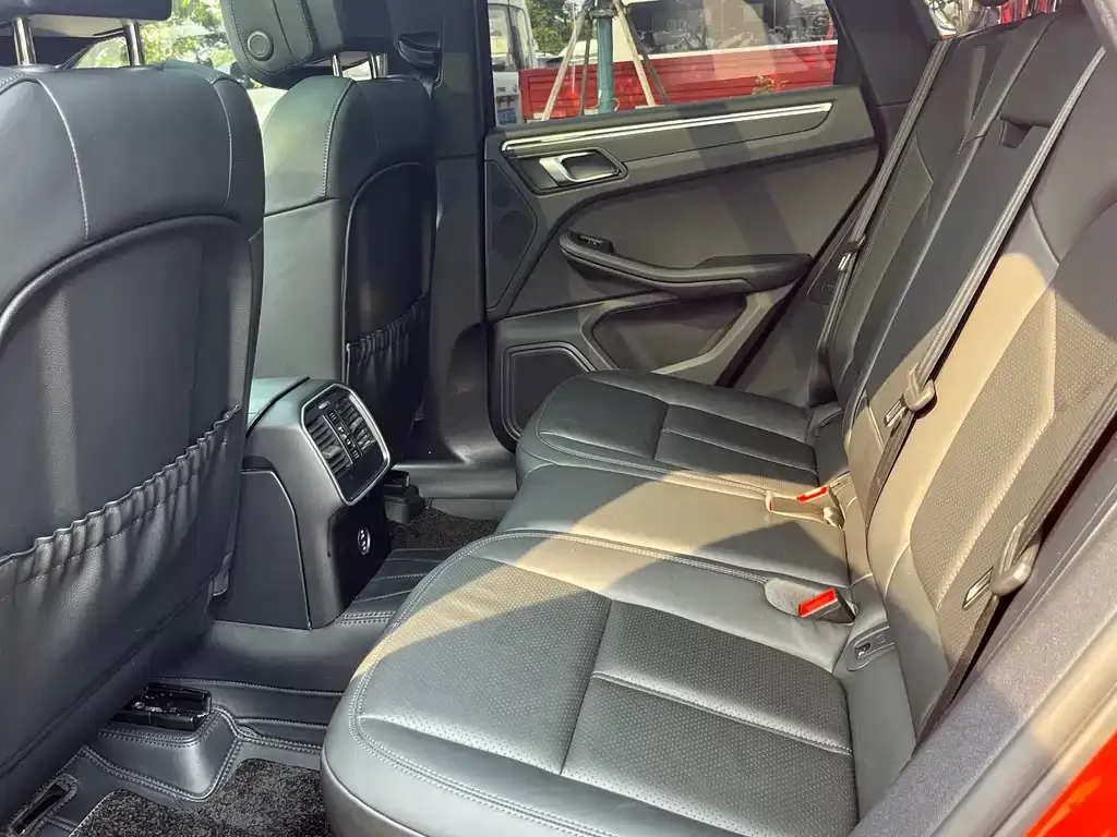 Porsche Macan 2023 из CN, фото 7