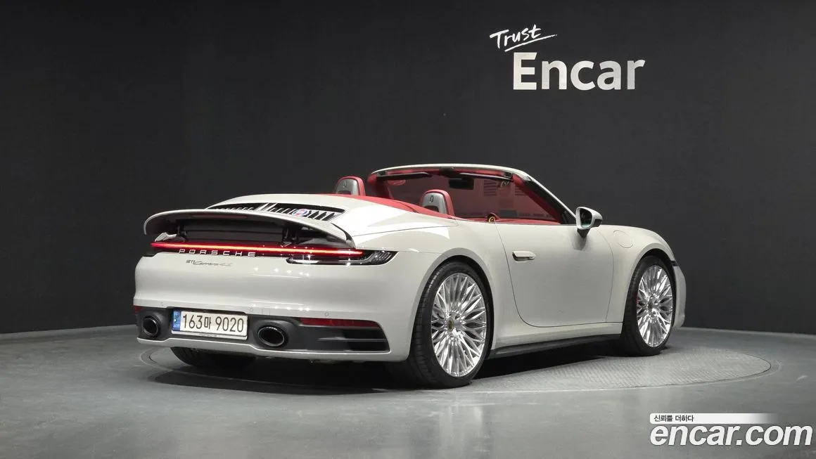 Porsche 911 2021 из KR, фото 8