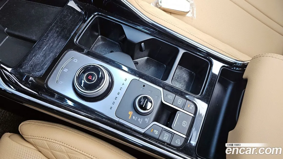 Kia Sorento — фото 7