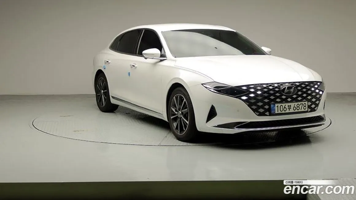 Hyundai Grandeur — фото 1