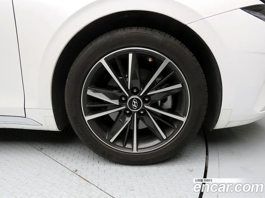 Hyundai Grandeur — фото 10