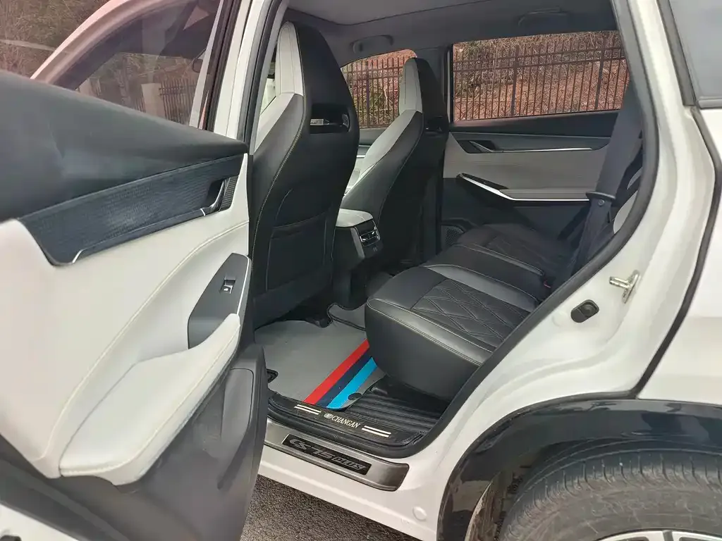 Changan CS75PLUS 2024 из CN, фото 3
