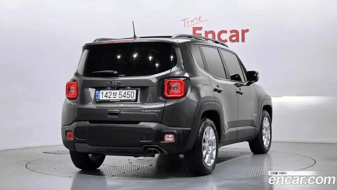 Jeep Renegade 2021 из KR, фото 9