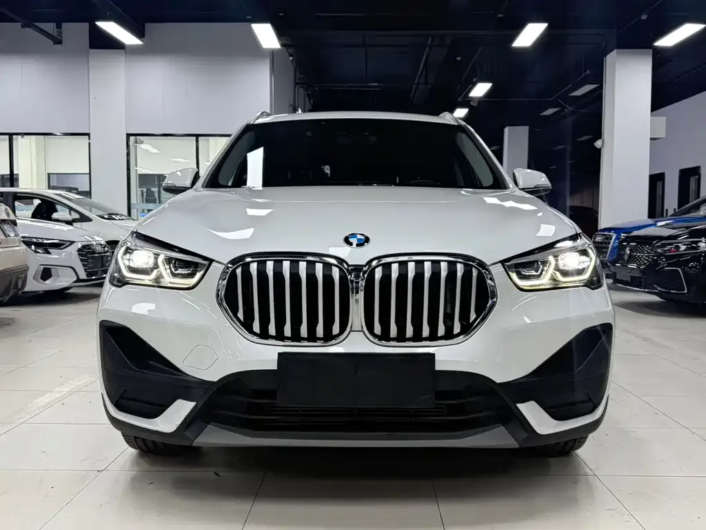 BMW X1 2021 из CN, фото 3