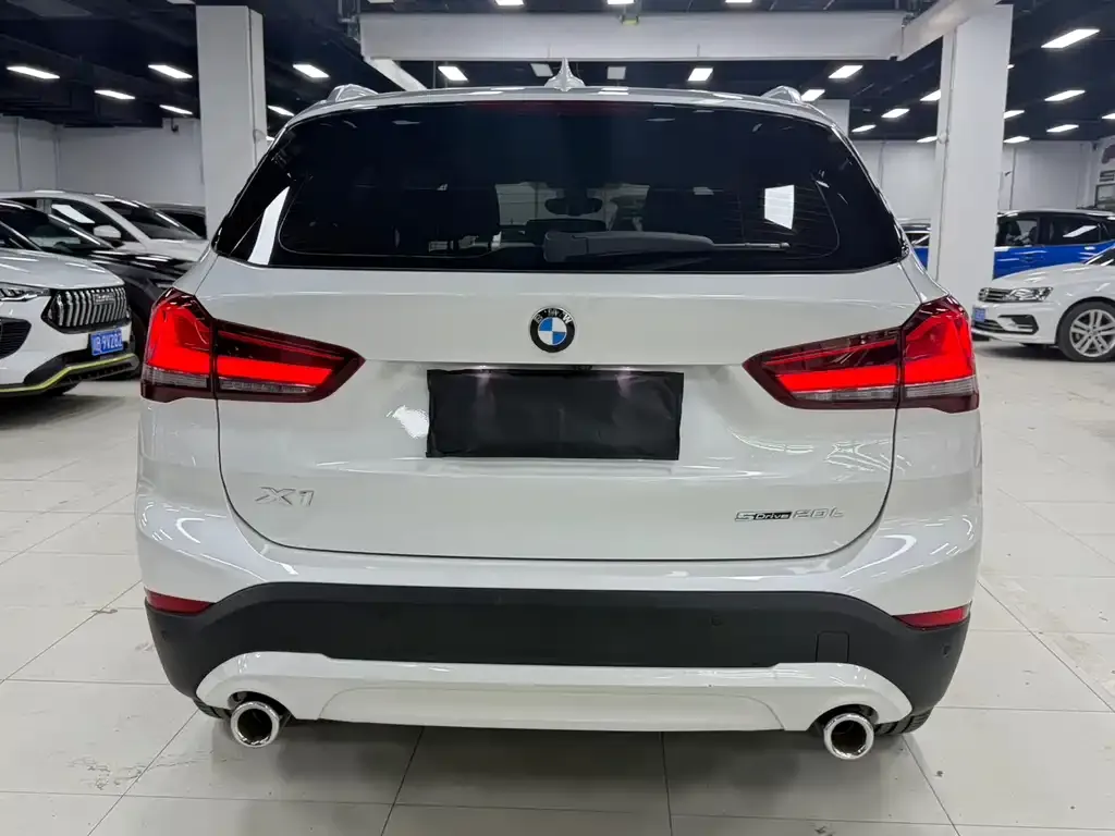 BMW X1 2021 из CN, фото 8
