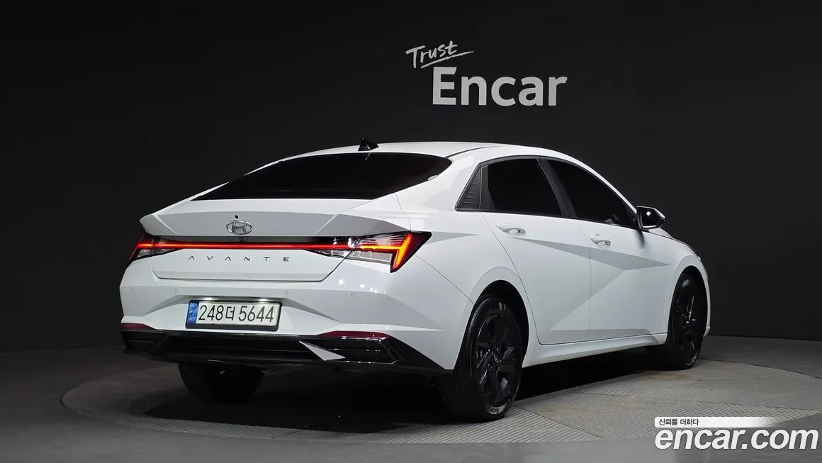 Hyundai AVANTE — фото 4