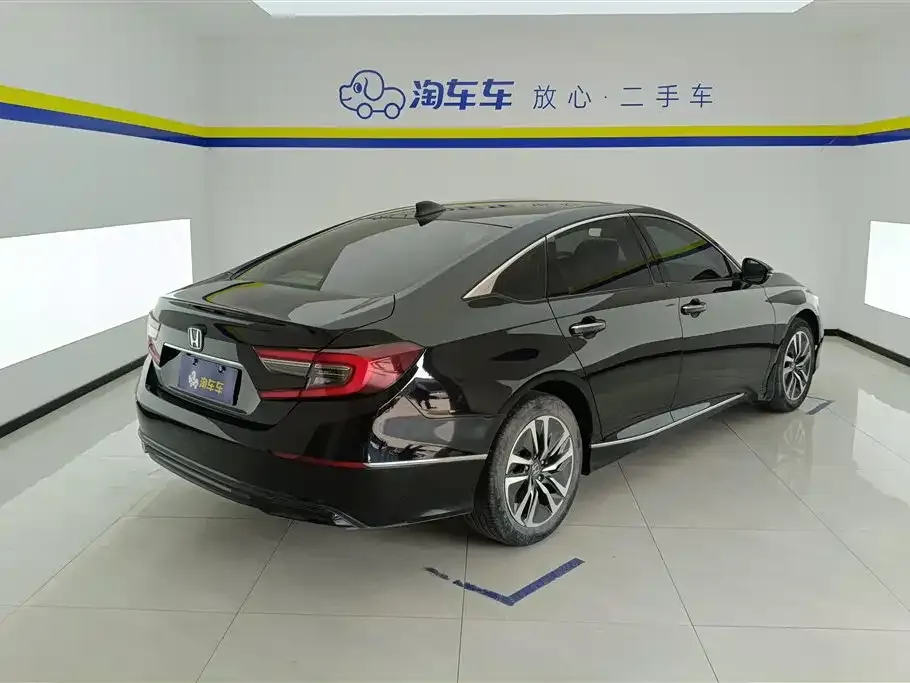 Honda Accord — фото 5