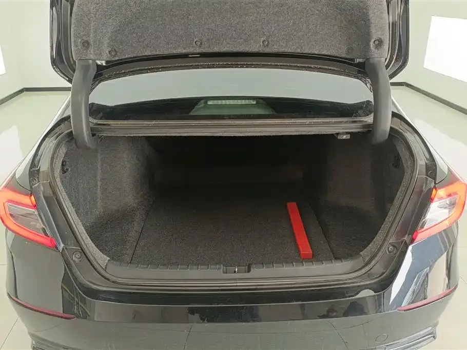 Honda Accord — фото 6