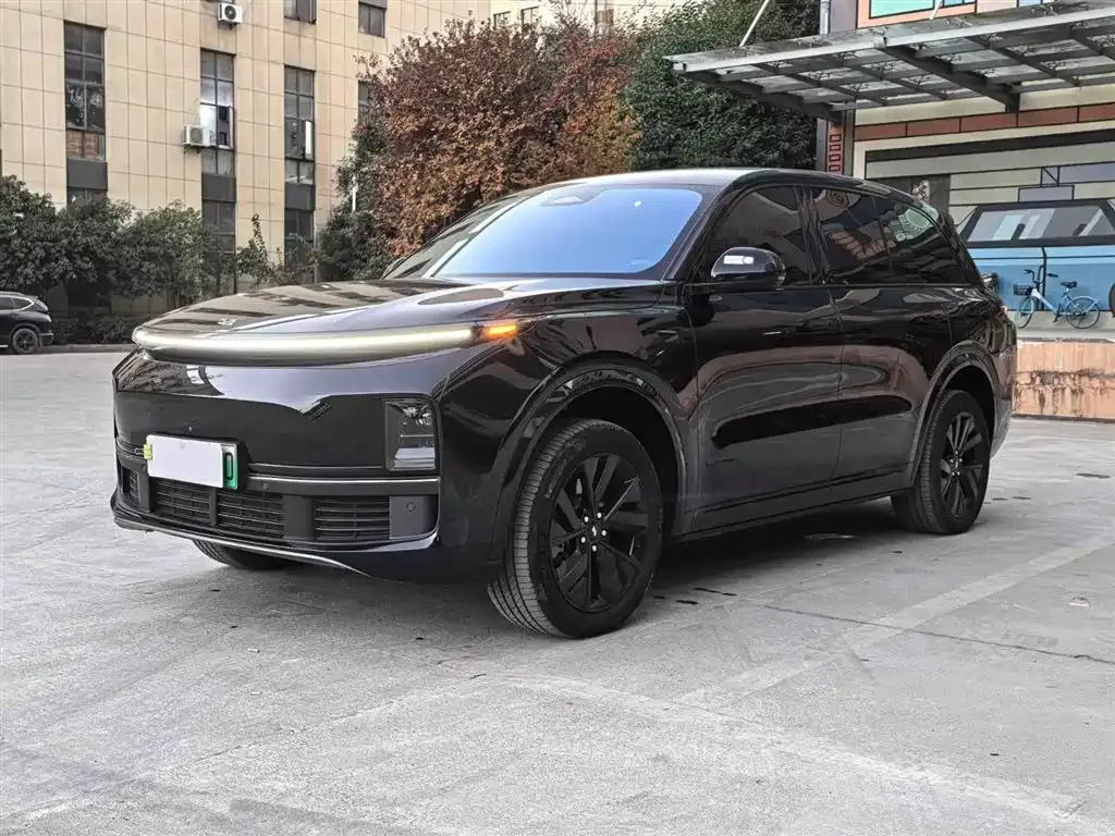 Li Auto L8