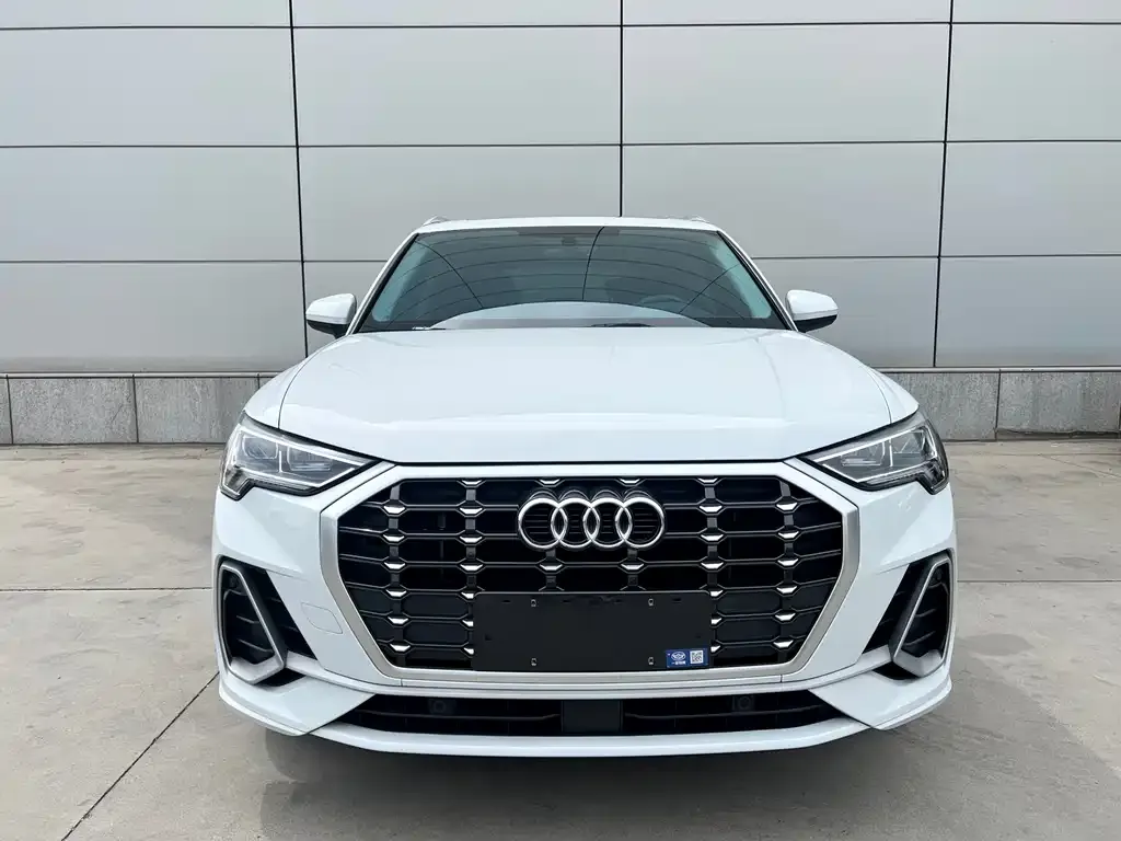 Audi Q3 2023 из CN, фото 4